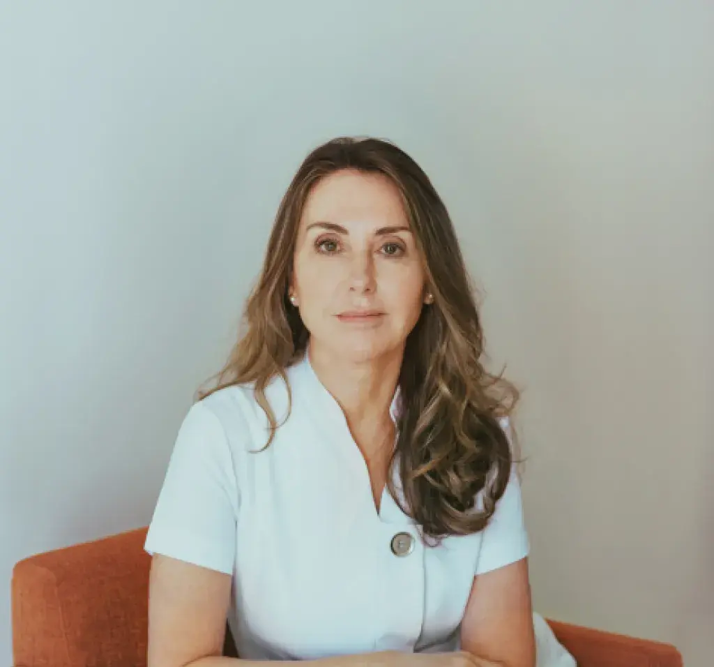 Dra. Carlota Abril, ginecóloga y obstetra en Clínica Abril, Murcia